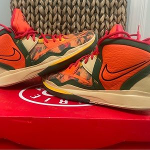 Kyrie Infinity safety orange/black